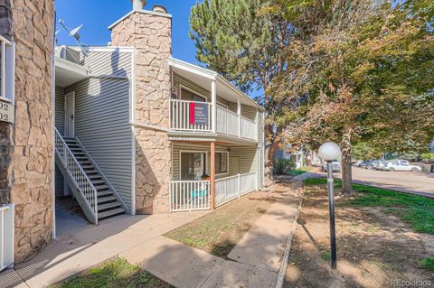 908 S Walden Way 201 Aurora CO 80017