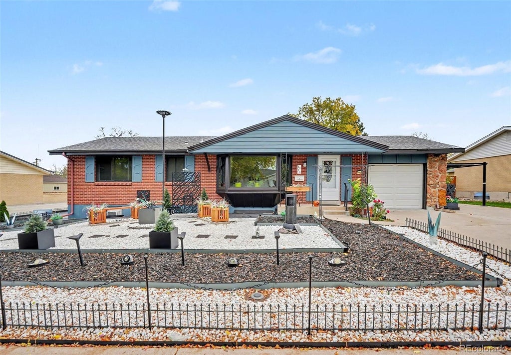 Photo of 6964 S Clermont Drive, Littleton, CO 80122 (MLS # 3637584)