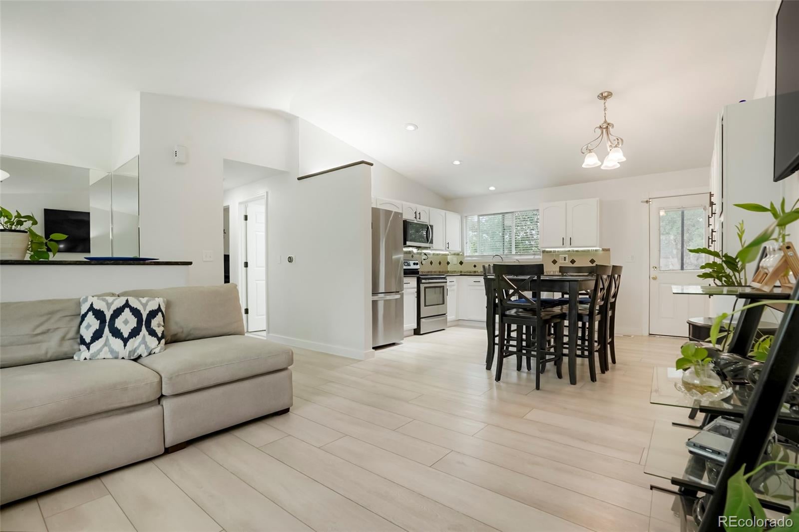 12442 Bellaire Drive