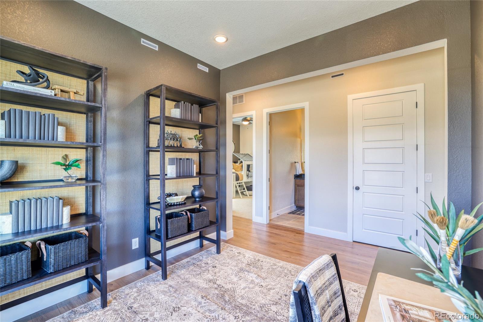 8403 S Winnipeg Court