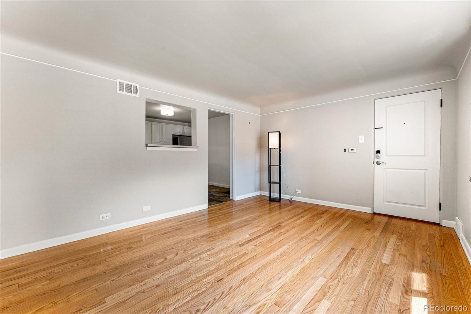 1535 Hudson Street 1