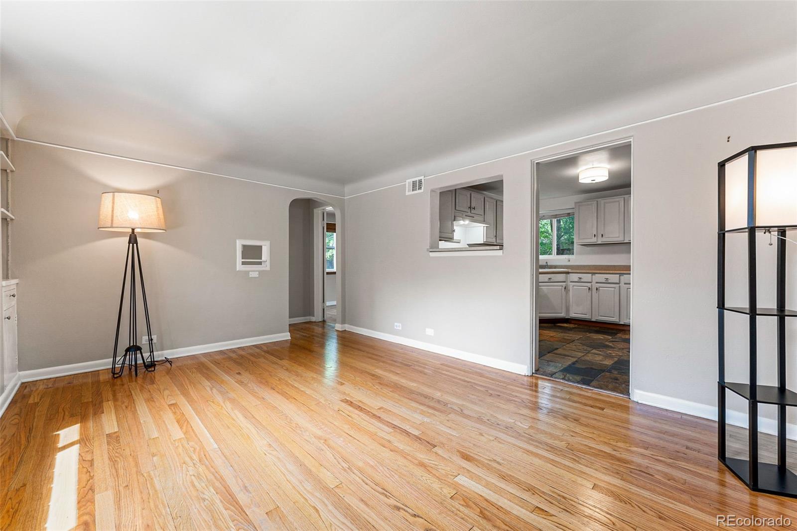 1535 Hudson Street 1