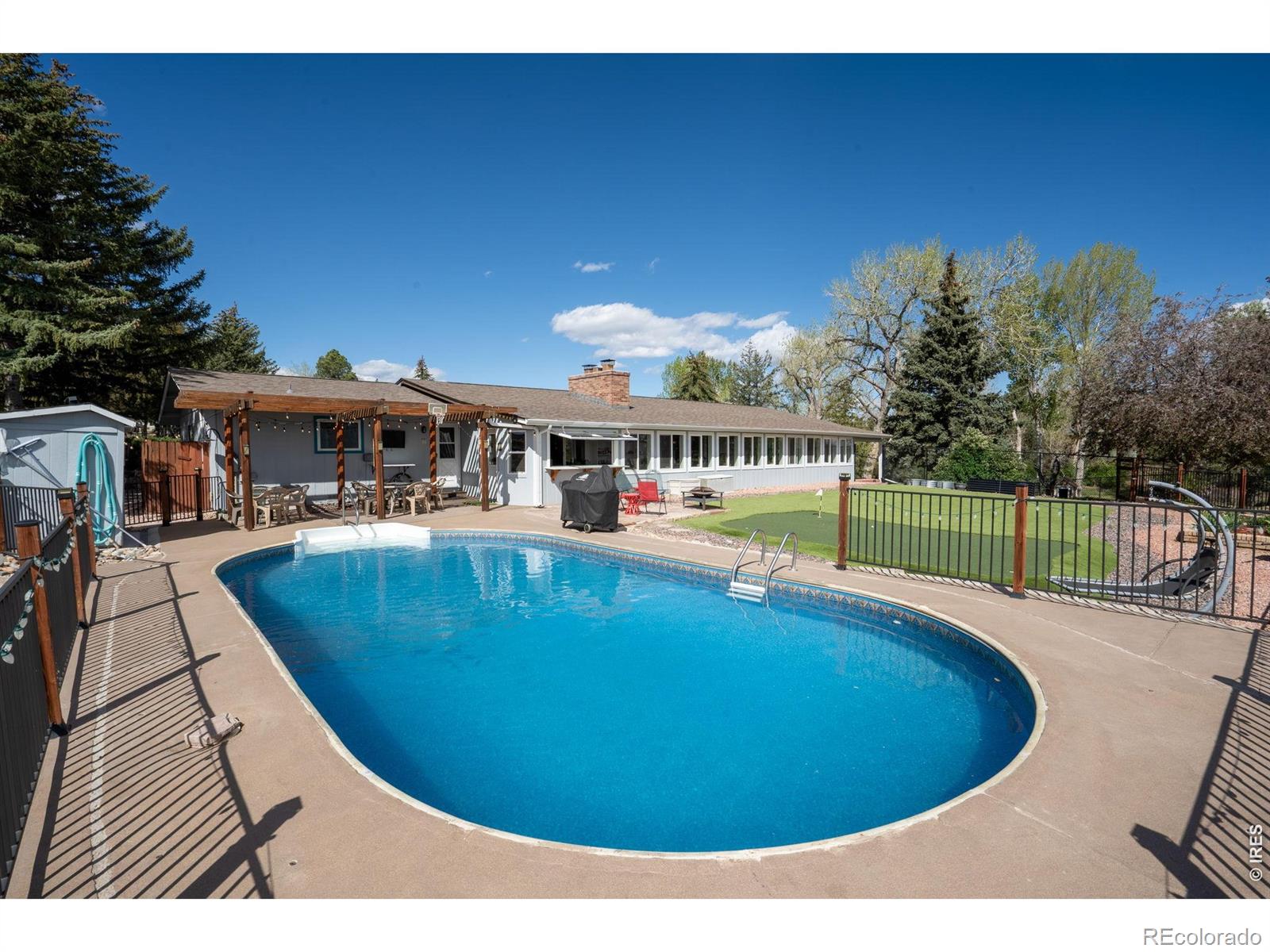 908 Willowrock Drive