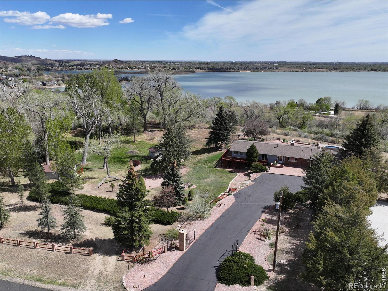 908 Willowrock Drive