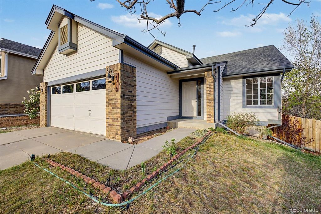 Photo of 7516 Dawn Drive, Littleton, CO 80125 (MLS # 7403755)