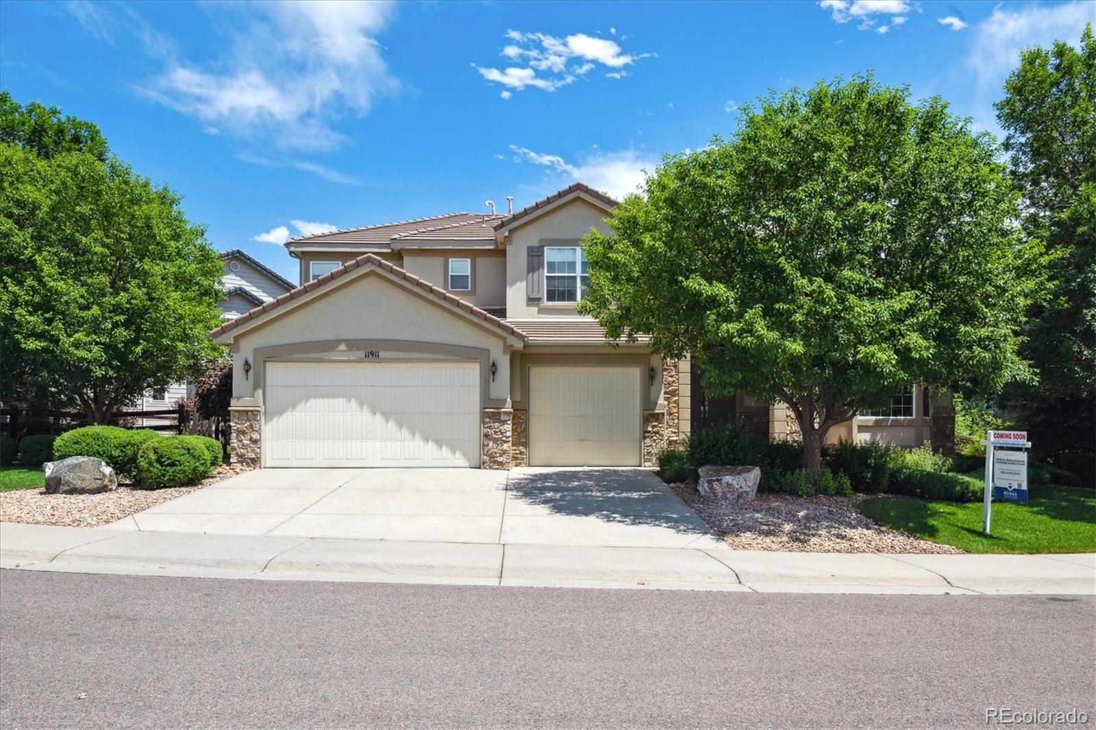 11911 E Lake Circle
