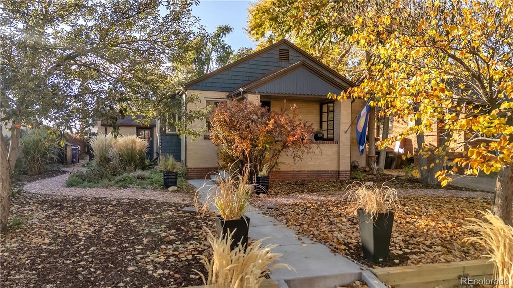 Photo of 2651 N Adams Street, Denver, CO 80205 (MLS # 2062825)