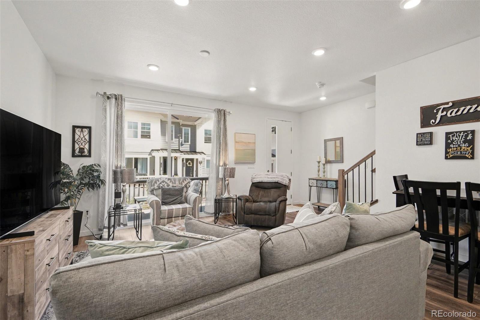 7487 W Evans Lane