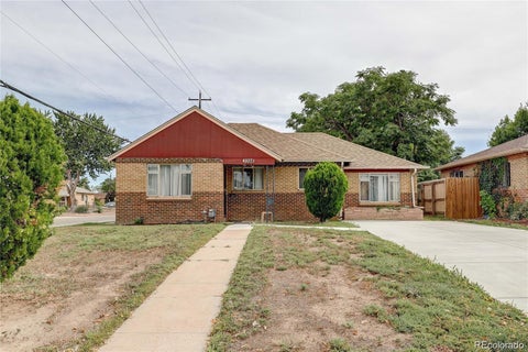 Photo of 3398 Newport Street, Denver, CO 80207 (MLS # 7398077)