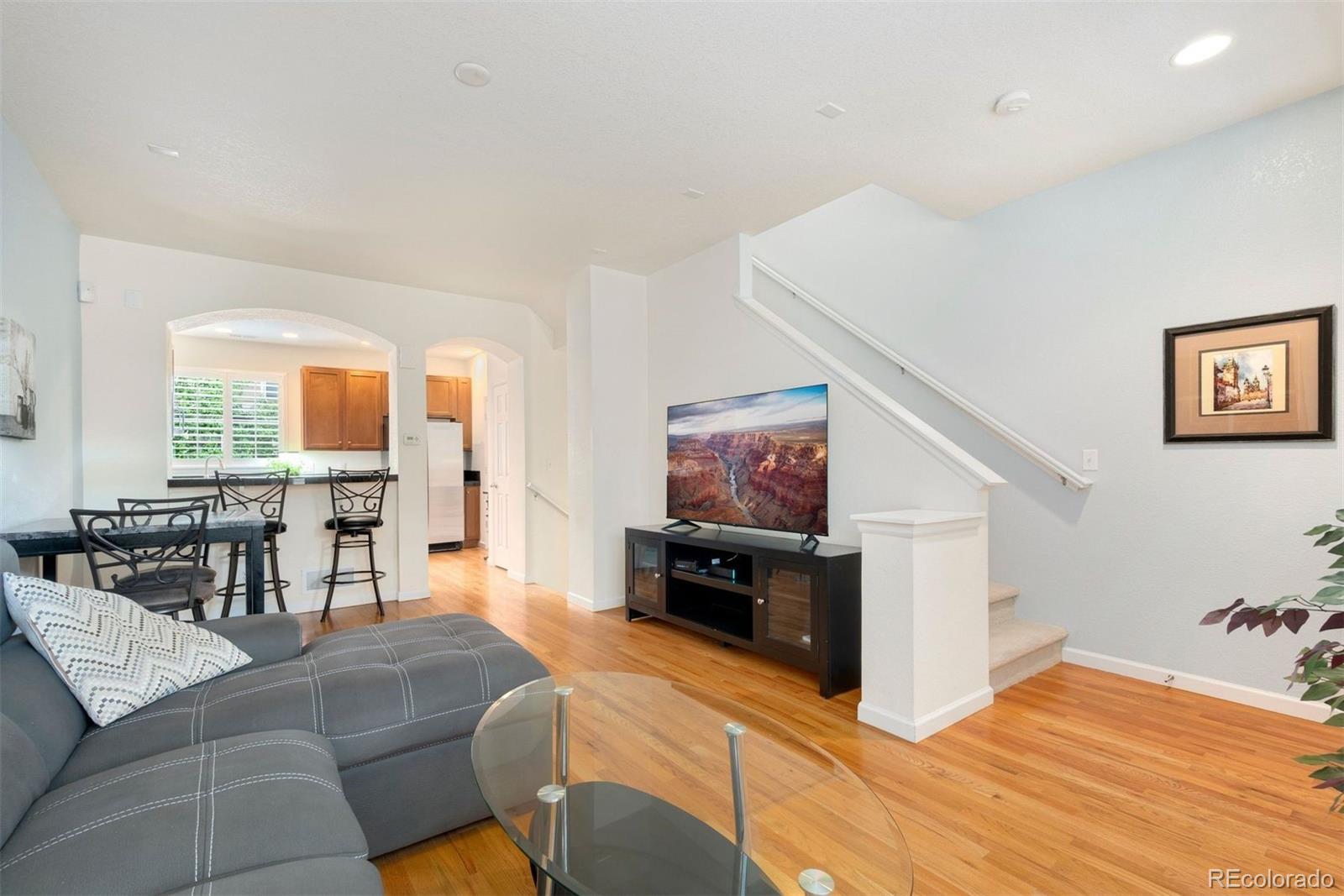 767 Roslyn Street 20