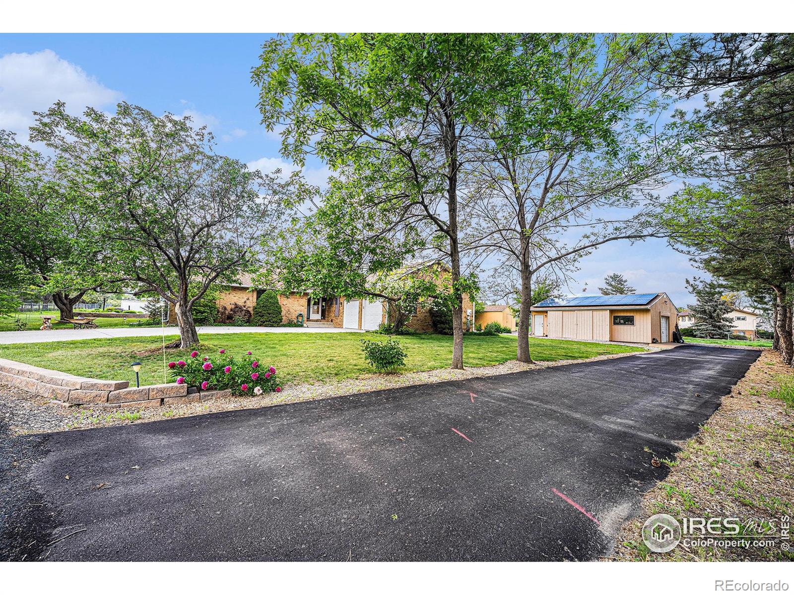 4601 N Sunshine Court