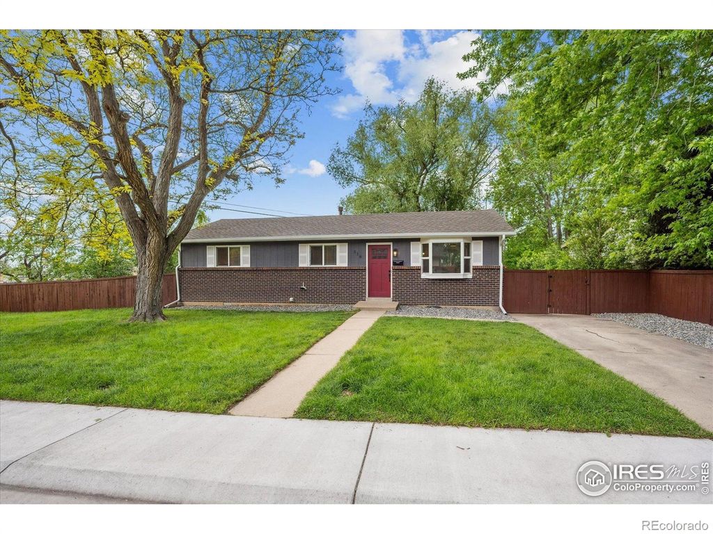 Photo of 518 Sunset Drive, Louisville, CO 80027 (MLS # IR1040100)