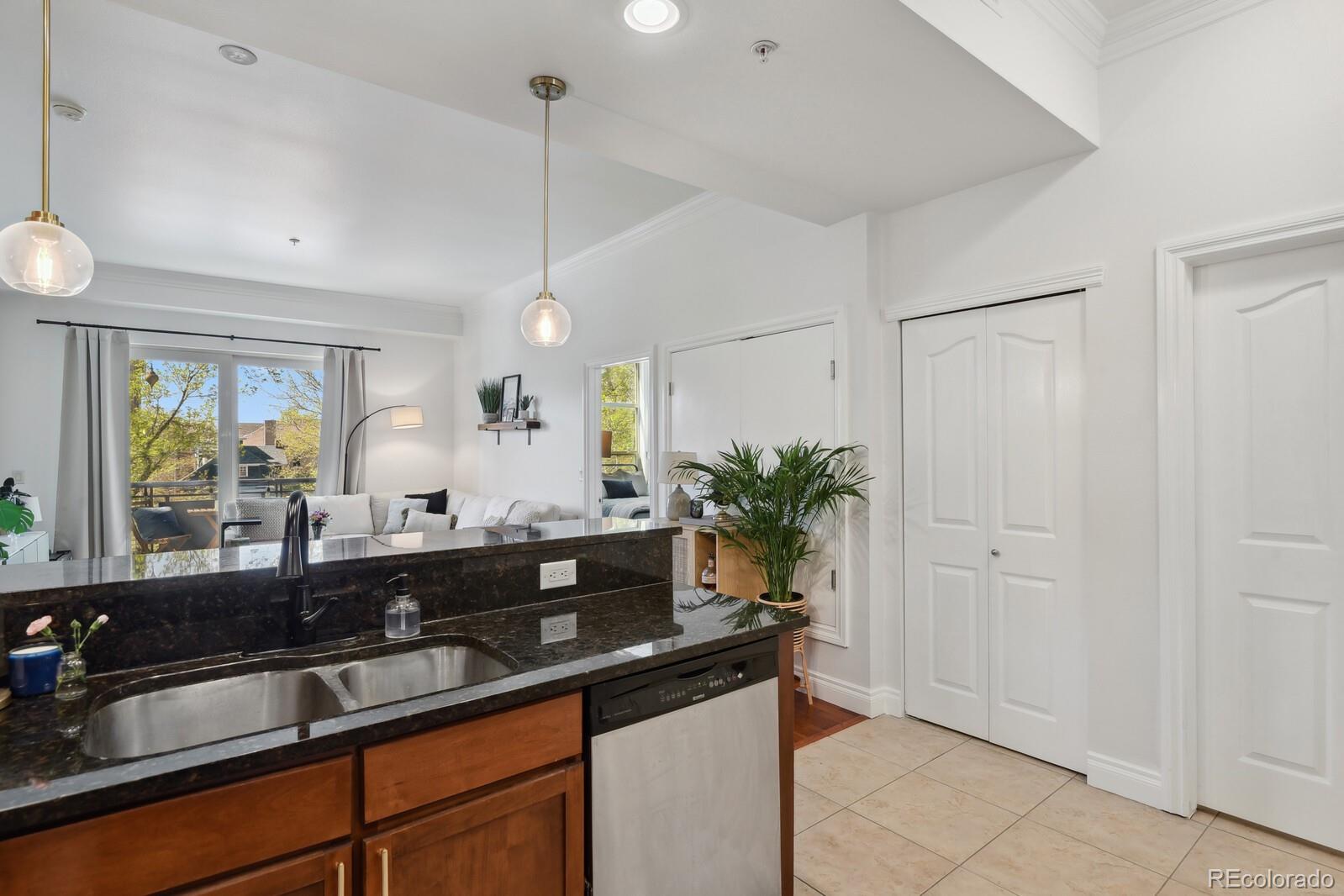 1700 N Emerson Street 305, Denver, CO, 80218 3 1700 N Emerson Street 305