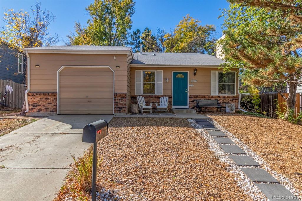 Photo of 4823 S Pagosa Way, Aurora, CO 80015 (MLS # 4312252)