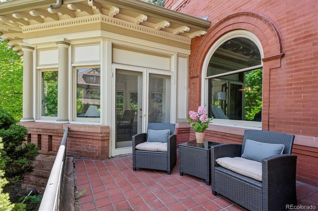 Photo of 685 N Emerson Street, Denver, CO 80218 (MLS # 3302984)