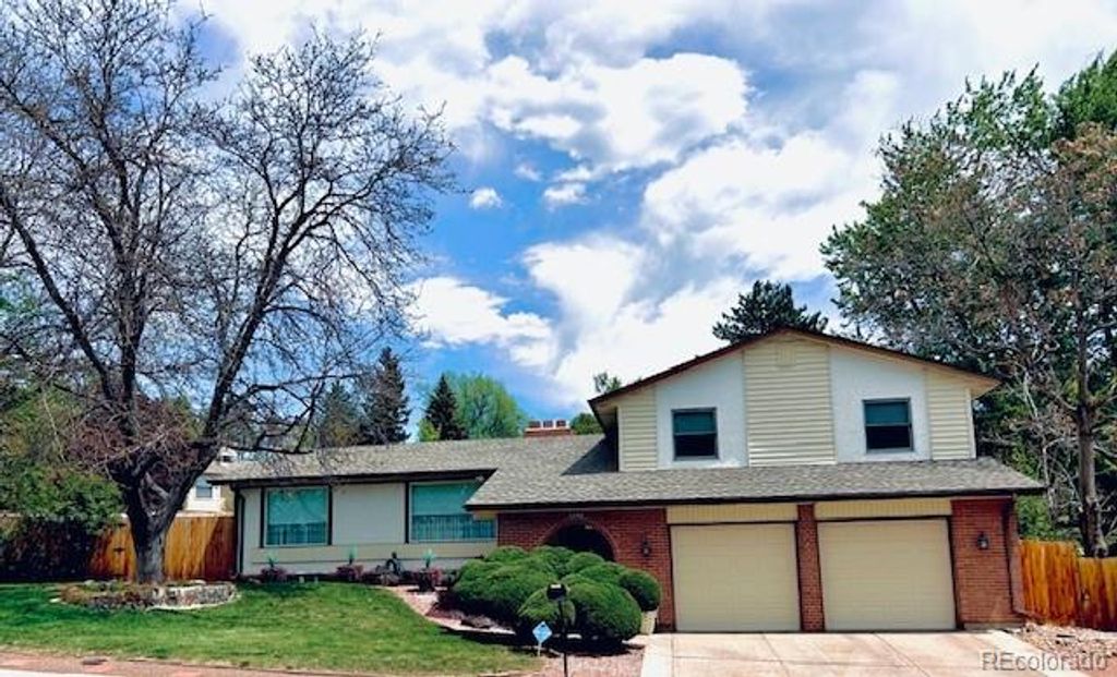Photo of 2352 S Holland Street, Lakewood, CO 80227 (MLS # 3524962)