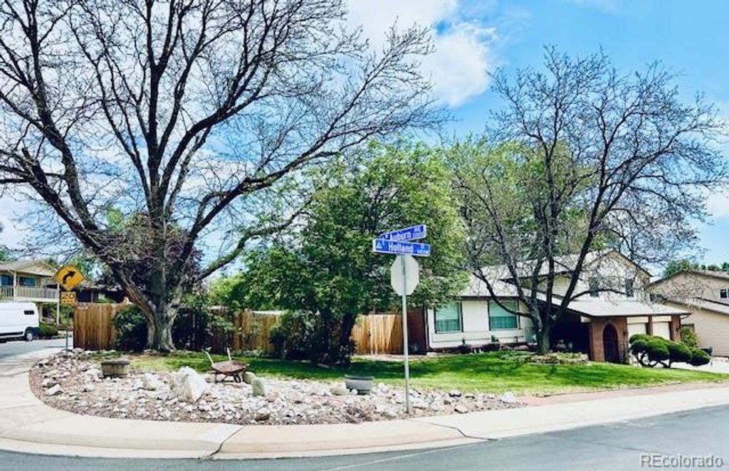 Photo of 2352 S Holland Street, Lakewood, CO 80227 (MLS # 3524962)