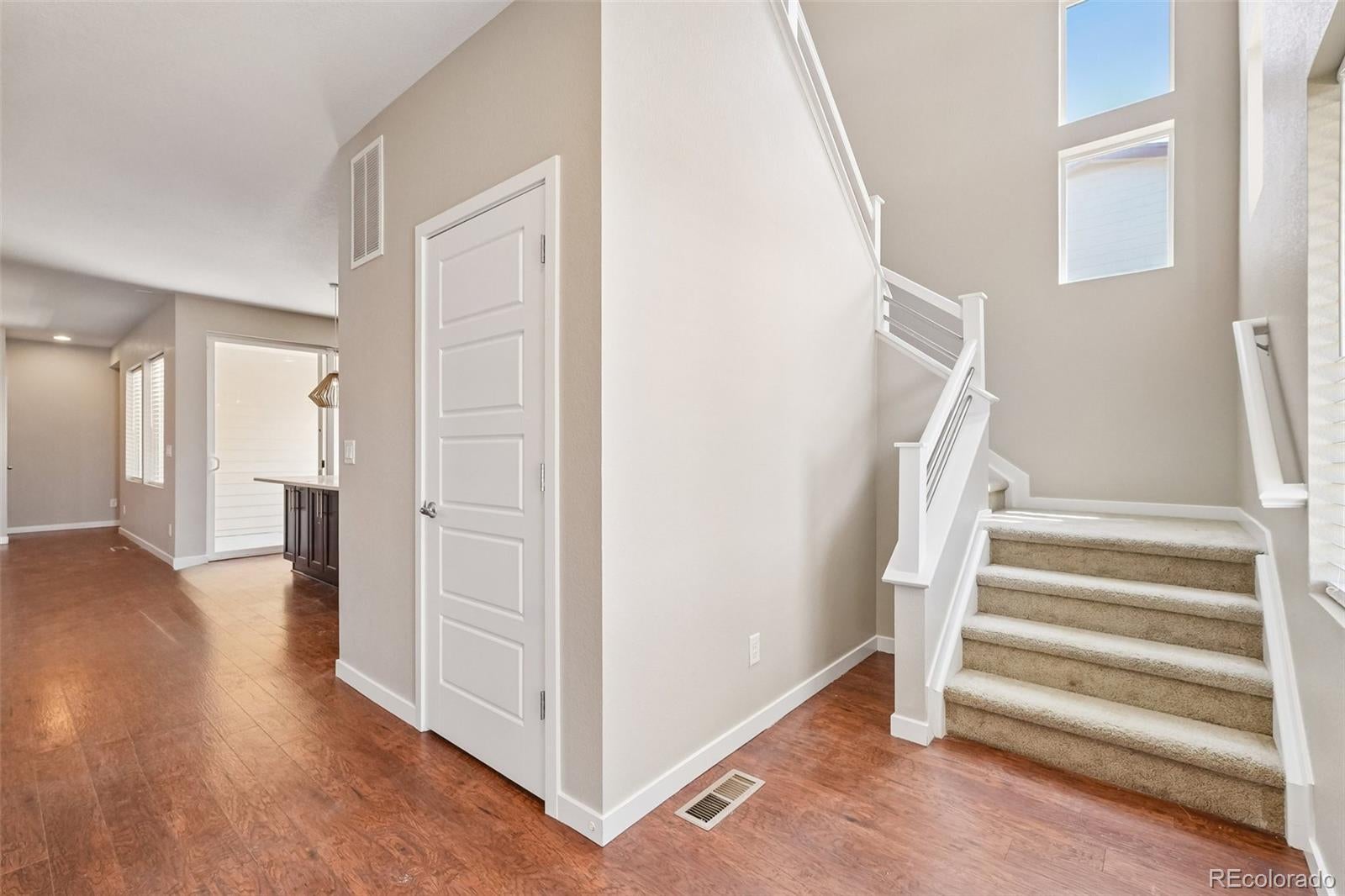 10202 Southlawn Circle