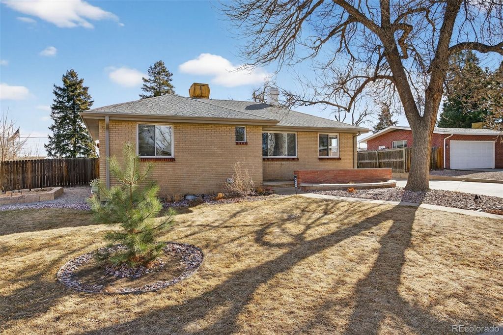 Photo of 6158 S Westview Street, Littleton, CO 80120 (MLS # 5977146)