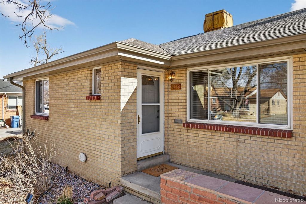 Photo of 6158 S Westview Street, Littleton, CO 80120 (MLS # 5977146)