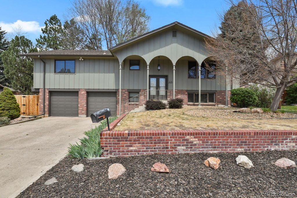 Photo of 2625 S Ammons Way, Lakewood, CO 80227 (MLS # 7665964)