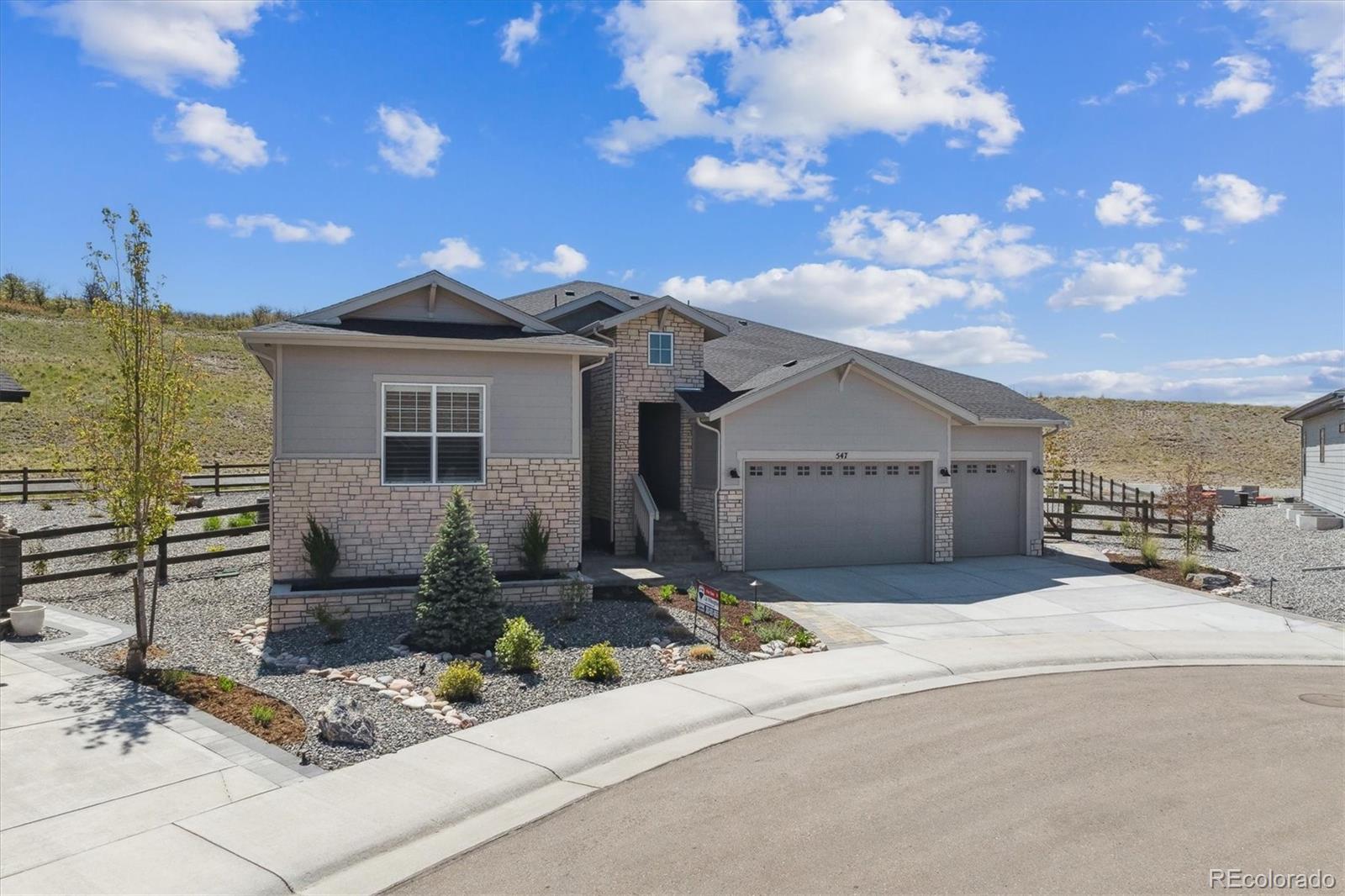 547 Scrubjay Circle