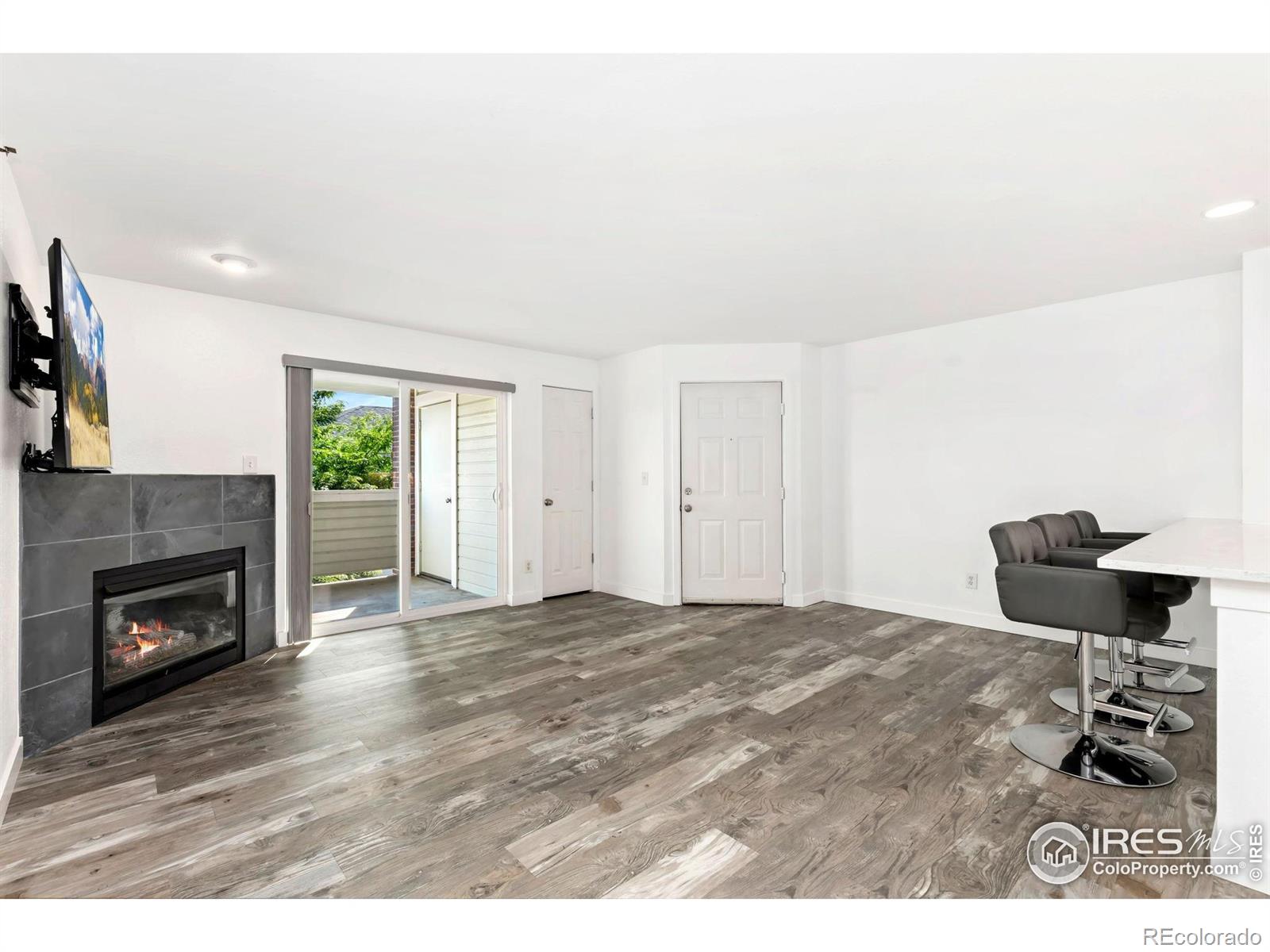 33 S Boulder Circle 306