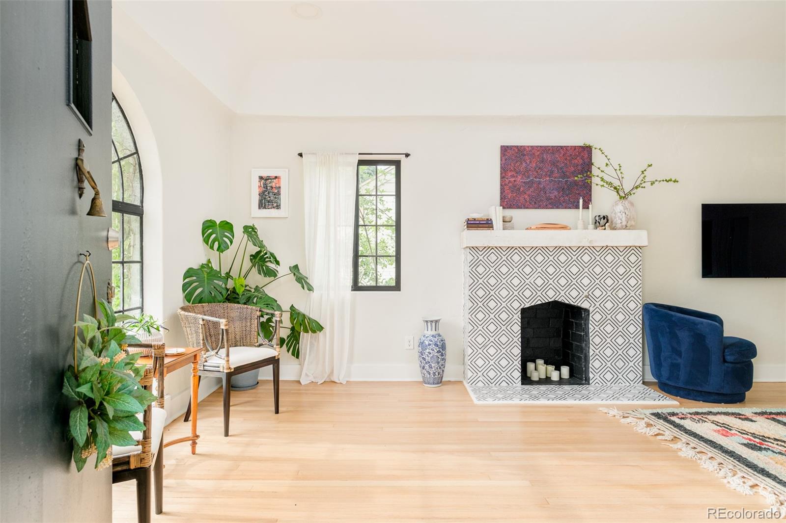 1300 N Glencoe Street