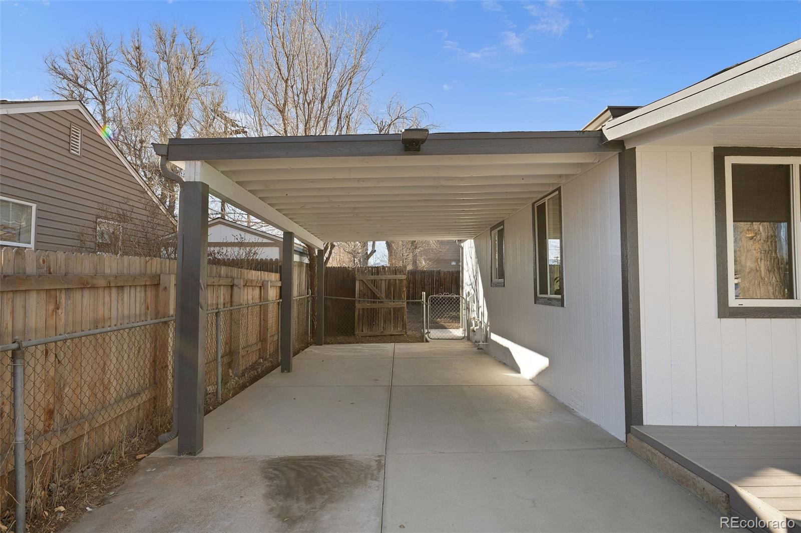 5423 Saulsbury Court