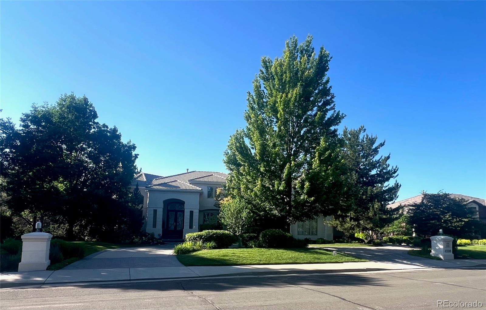 4590 E Perry Parkway