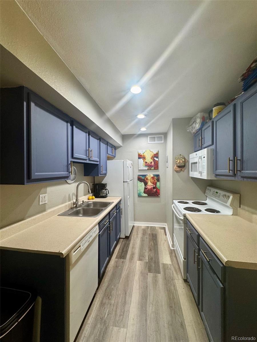 10211 Ura Lane 4-107