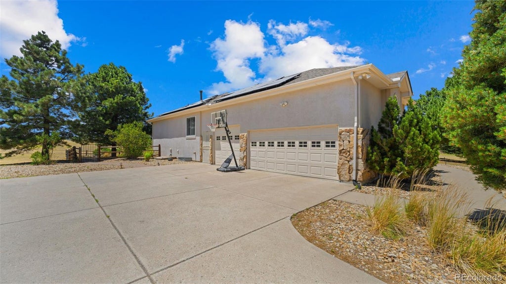 Photo of 990 Glade Gulch Road, Castle Rock, CO 80104 (MLS # 7339858)