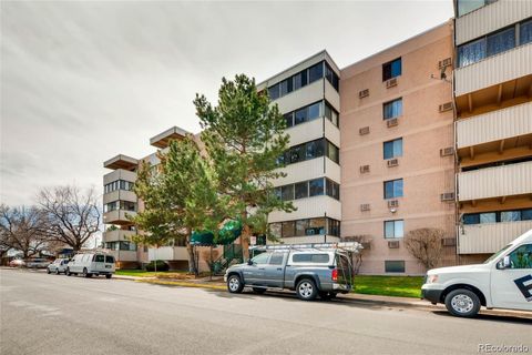 Photo of 1011 S Ironton Street #204, Aurora, CO 80012 (MLS # 6274814)