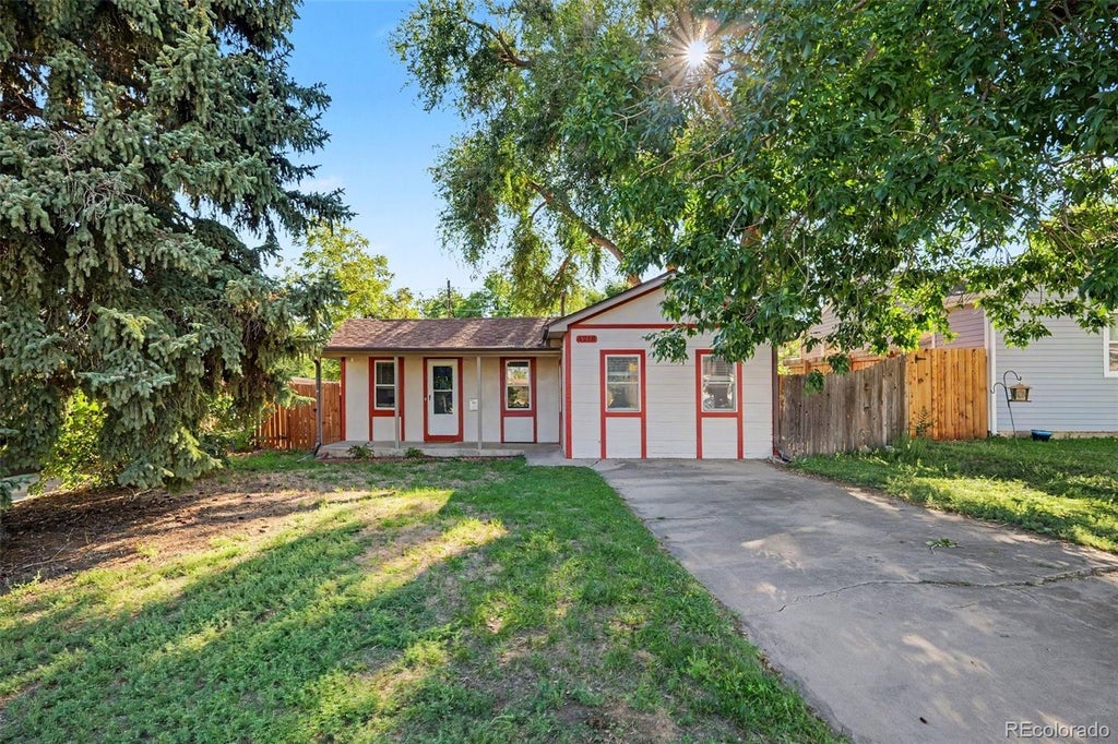 Photo of 4218 S Cherokee Street, Englewood, CO 80110 (MLS # 6965335)