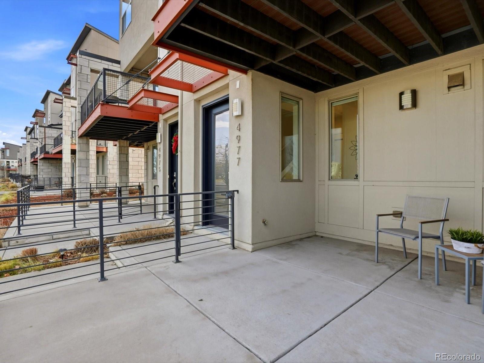 4977 Valentia Street