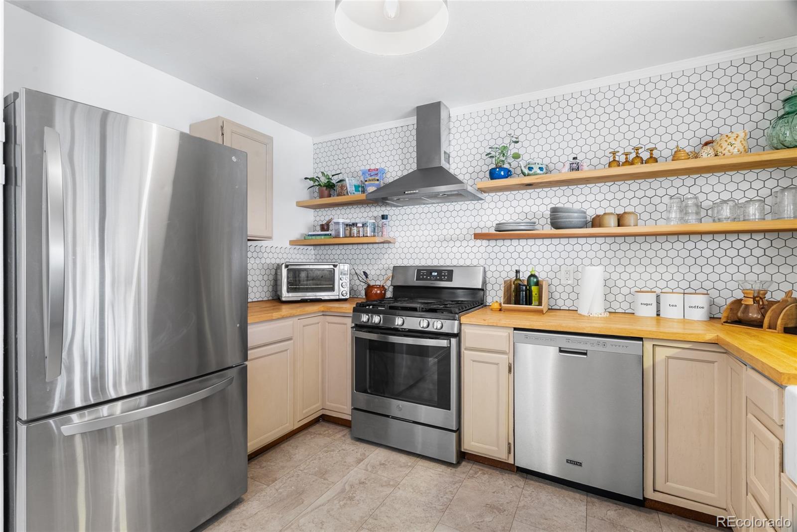 2680 Roosevelt Avenue