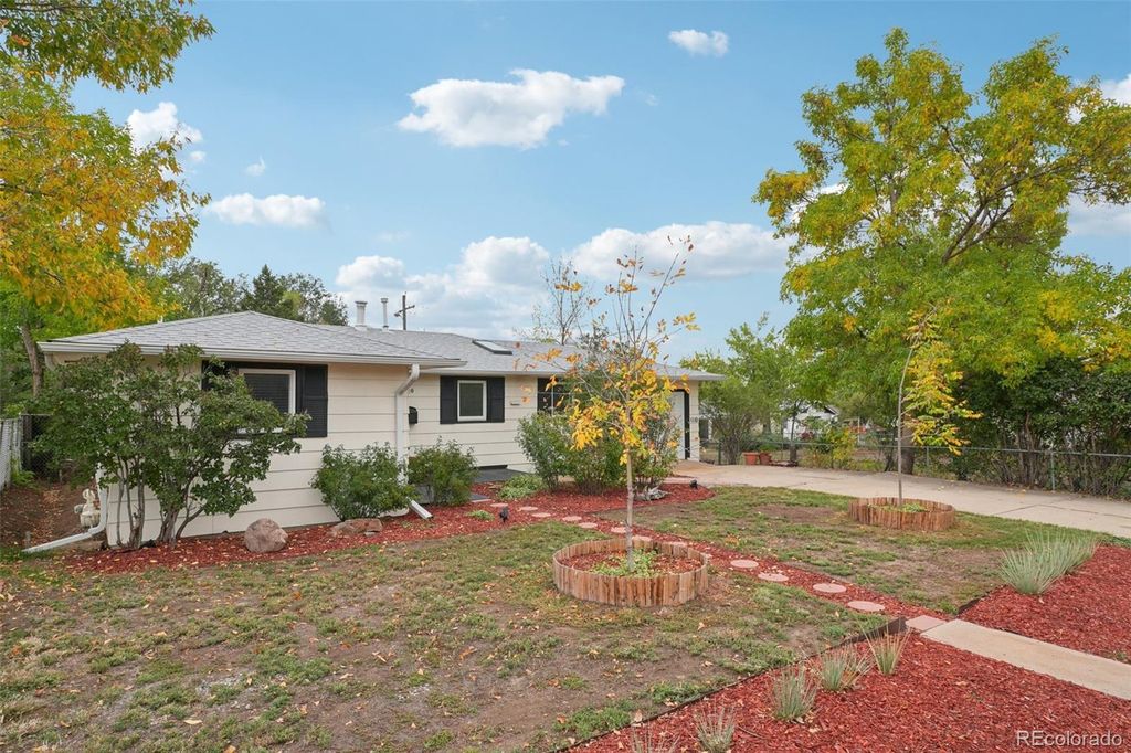 Photo of 1110 S Quitman Street, Denver, CO 80219 (MLS # 7227091)