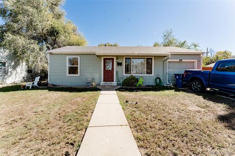 Photo of 840 Kingston Street, Aurora, CO 80010 (MLS # 8885719)