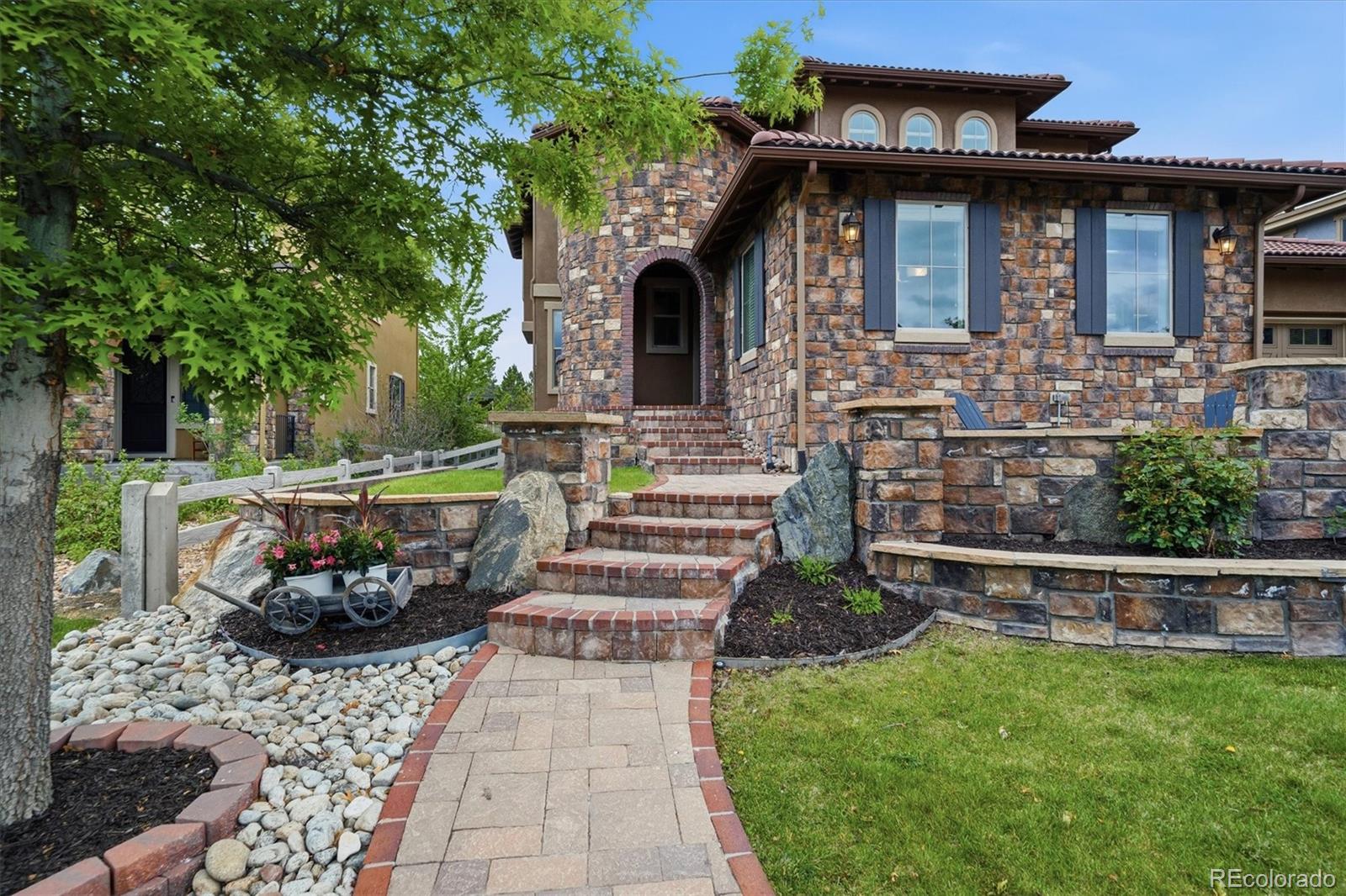 112 Sandalwood Way