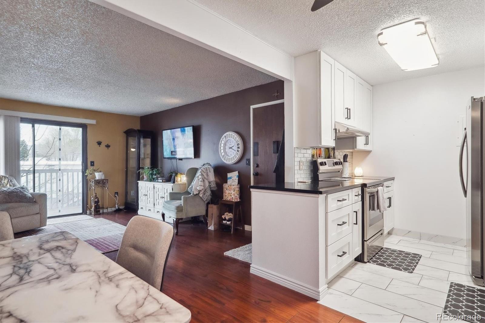 381 S Ames Street C204, Lakewood, CO, 80226 4 381 S Ames Street C204