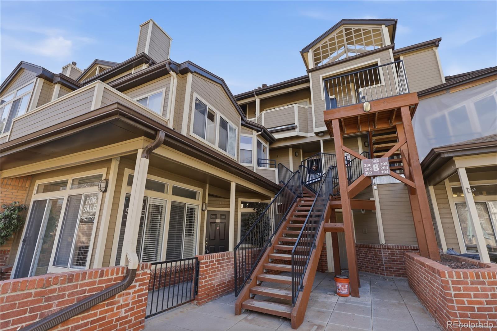 6001 S Yosemite Street B202