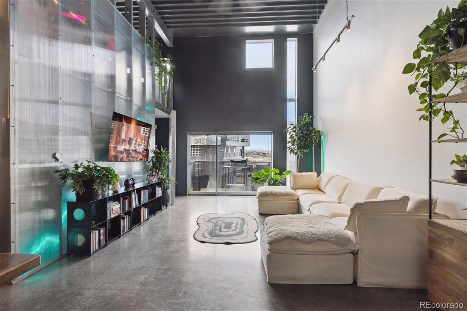 3457 Ringsby Court 304