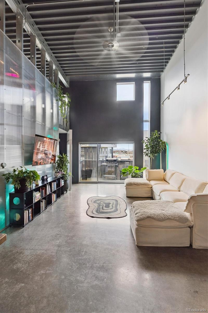 3457 Ringsby Court 304