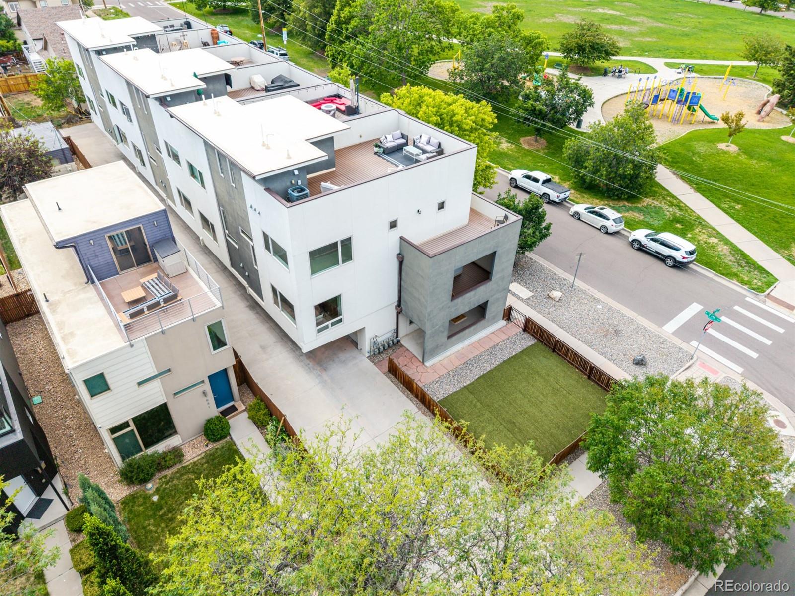 3300 W 19th Avenue