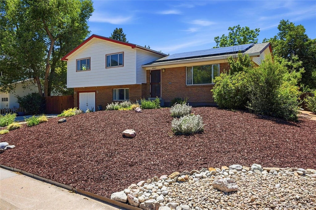 Photo of 6861 S Washington Street, Littleton, CO 80122 (MLS # 4513864)