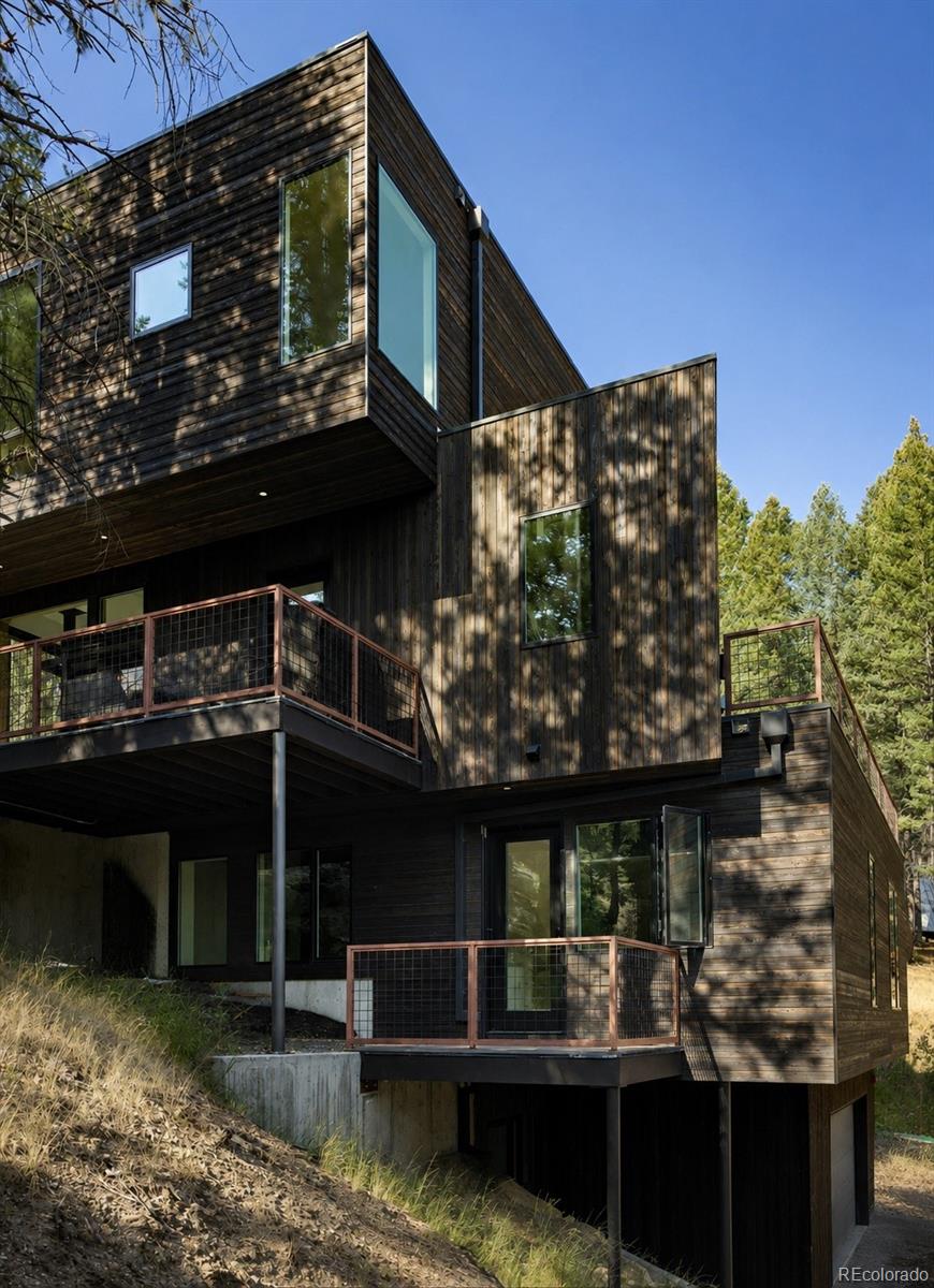 30166 Glen Eyrie