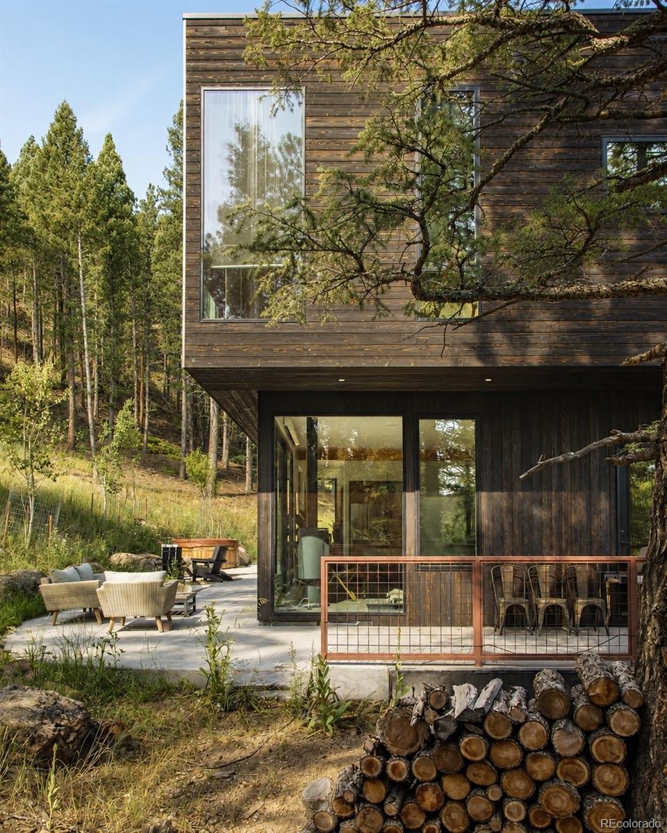 30166 Glen Eyrie