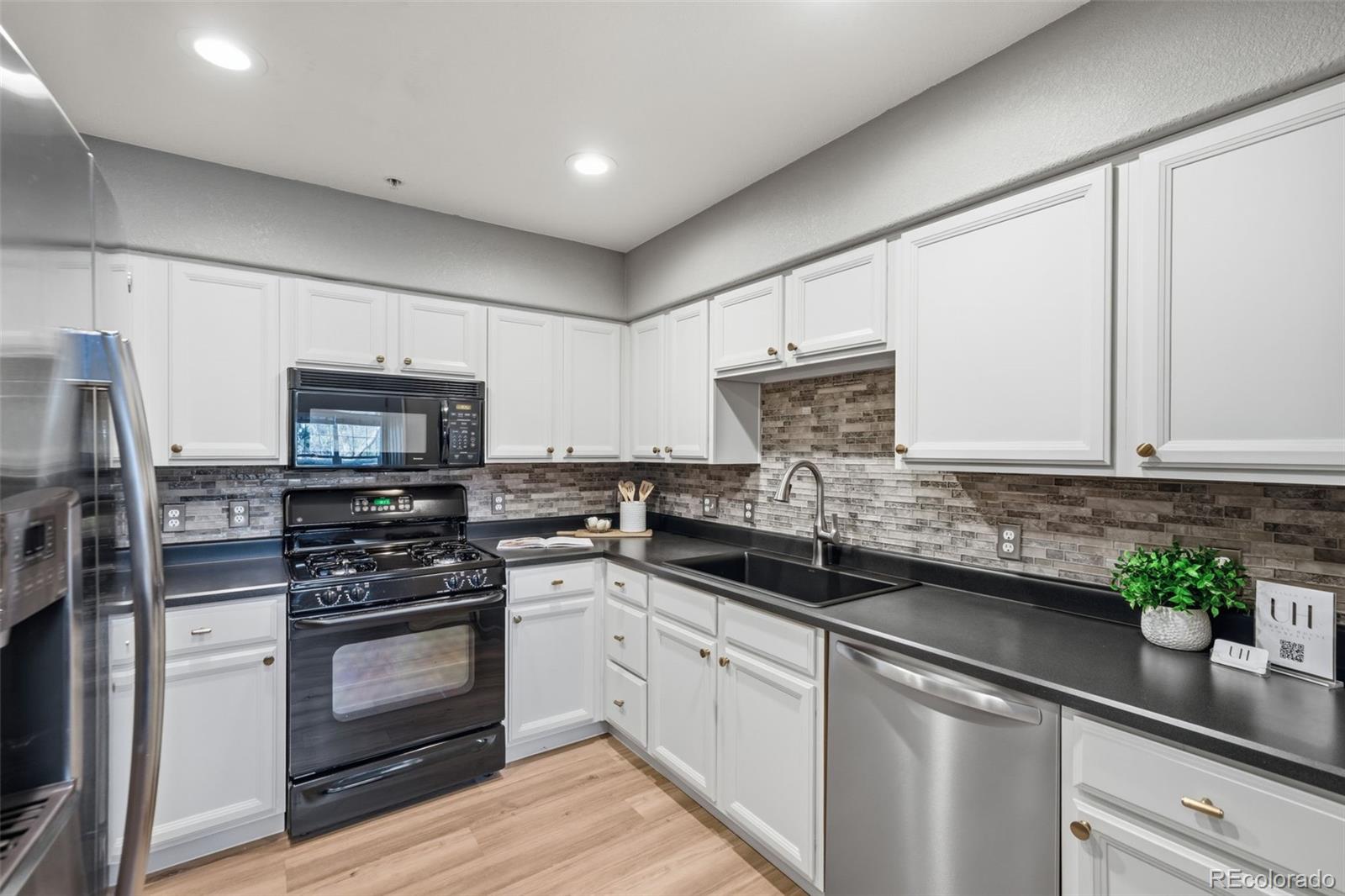 14300 Waterside Lane E3