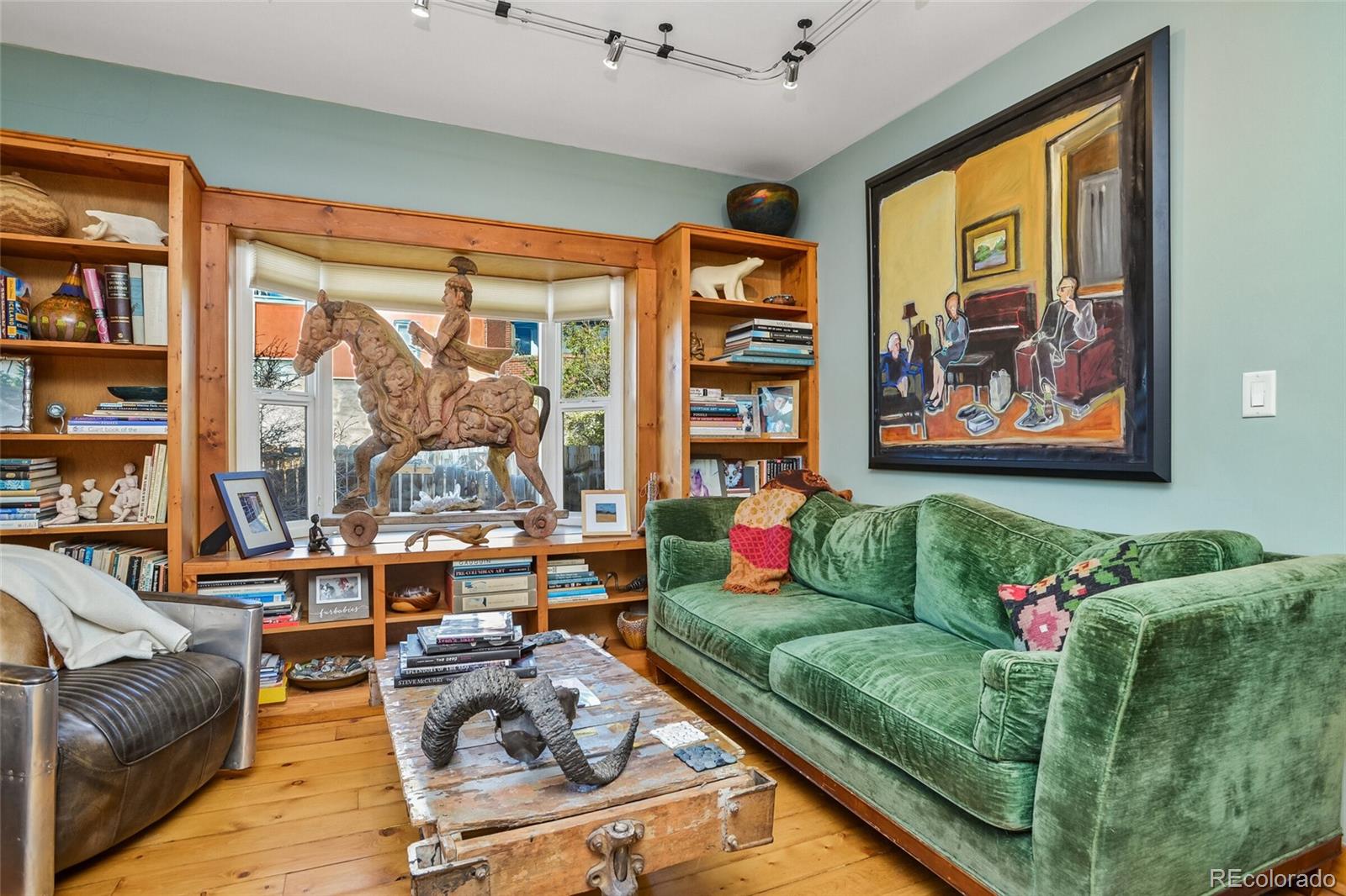 218 E 3rd Street