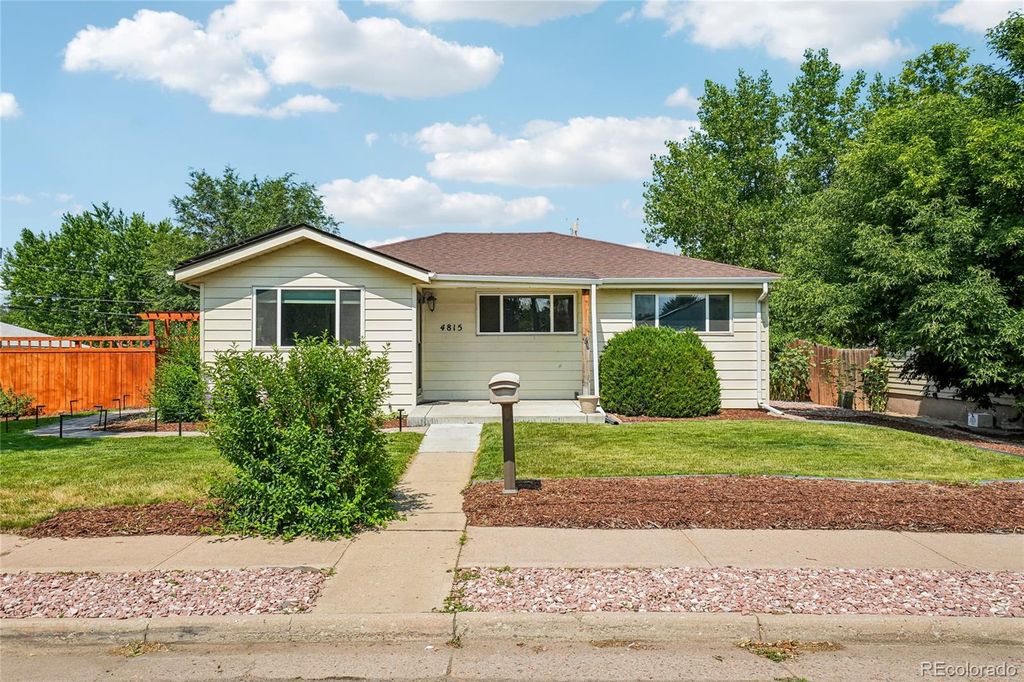 Photo of 4815 S Logan Street, Englewood, CO 80113 (MLS # 9222359)